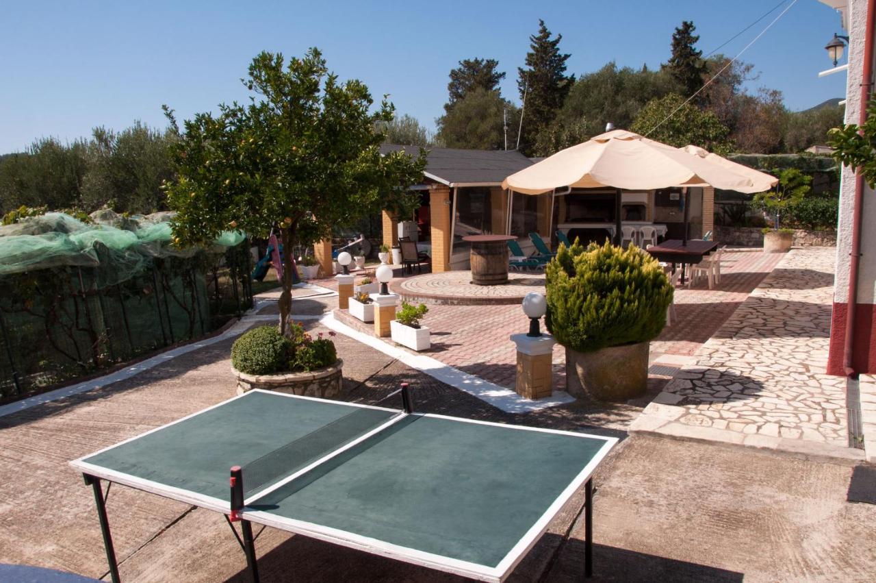 Villa Mike 105 Liapades Exterior foto
